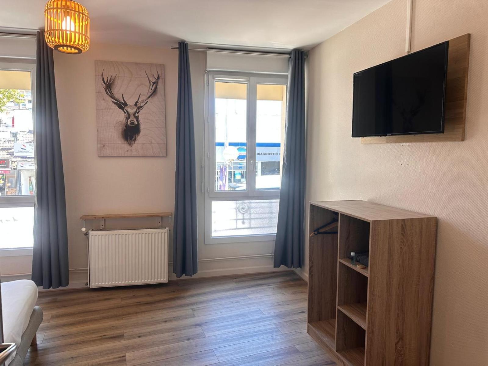 Hotel In Paris Aubervilliers Ngoại thất bức ảnh